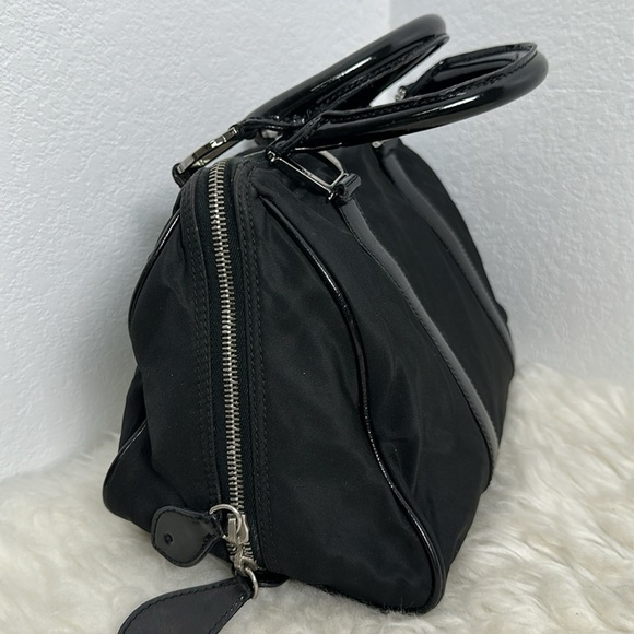 💯 Authentic Dior Handbag🍀 - Picture 10 of 17